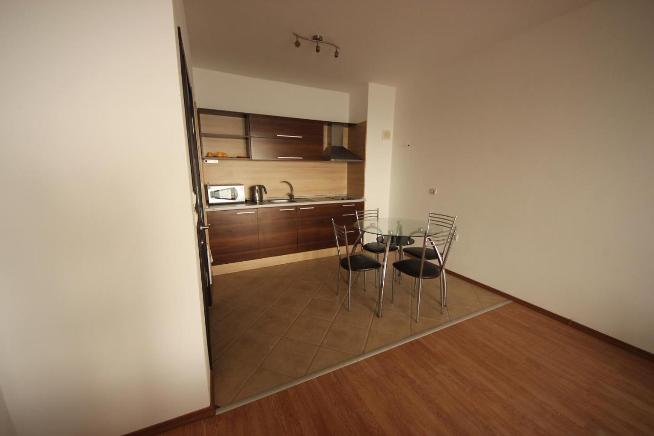 Menada Rocamar Apartments Tsarevo Buitenkant foto