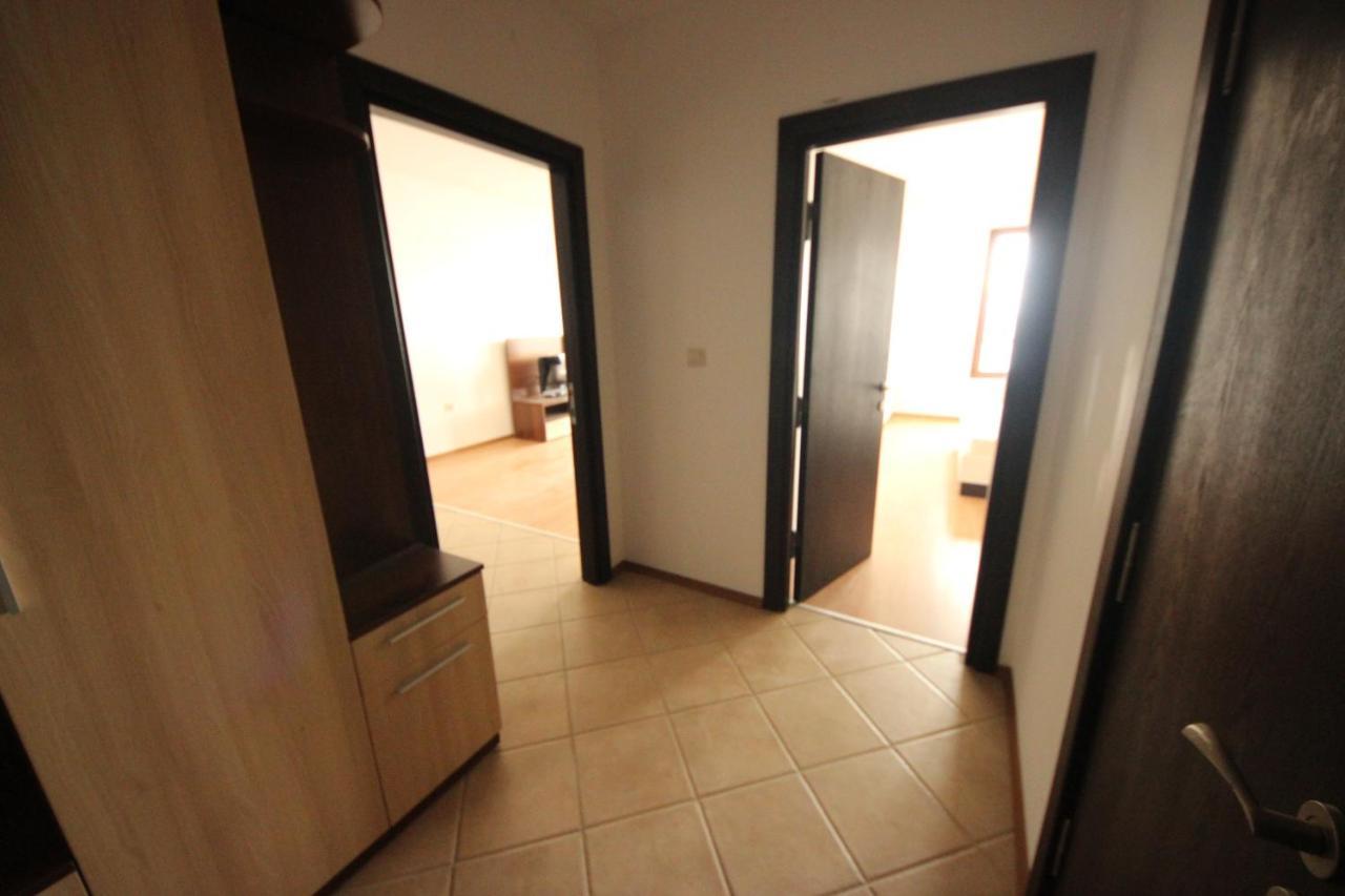 Menada Rocamar Apartments Tsarevo Buitenkant foto