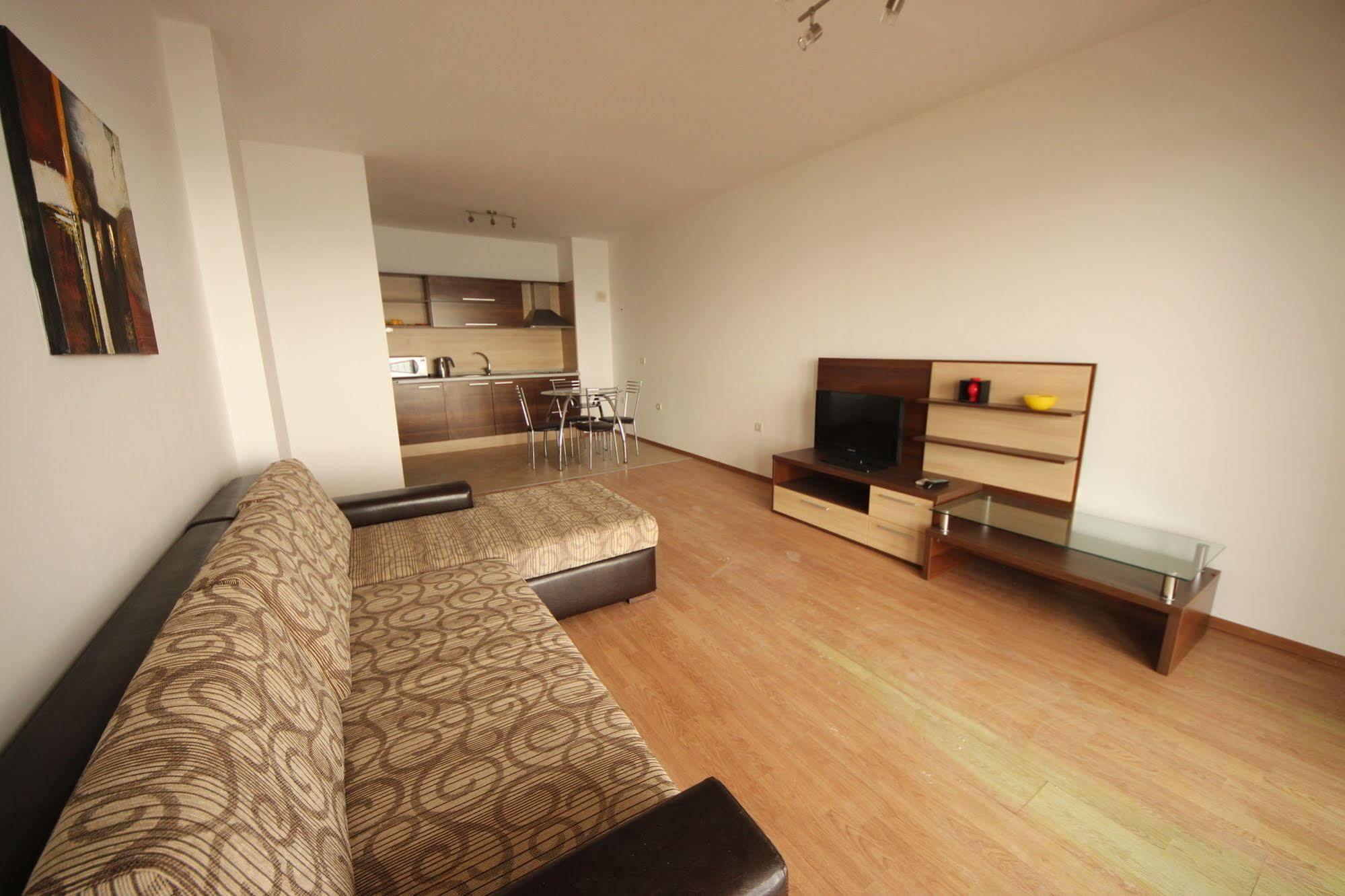 Menada Rocamar Apartments Tsarevo Buitenkant foto