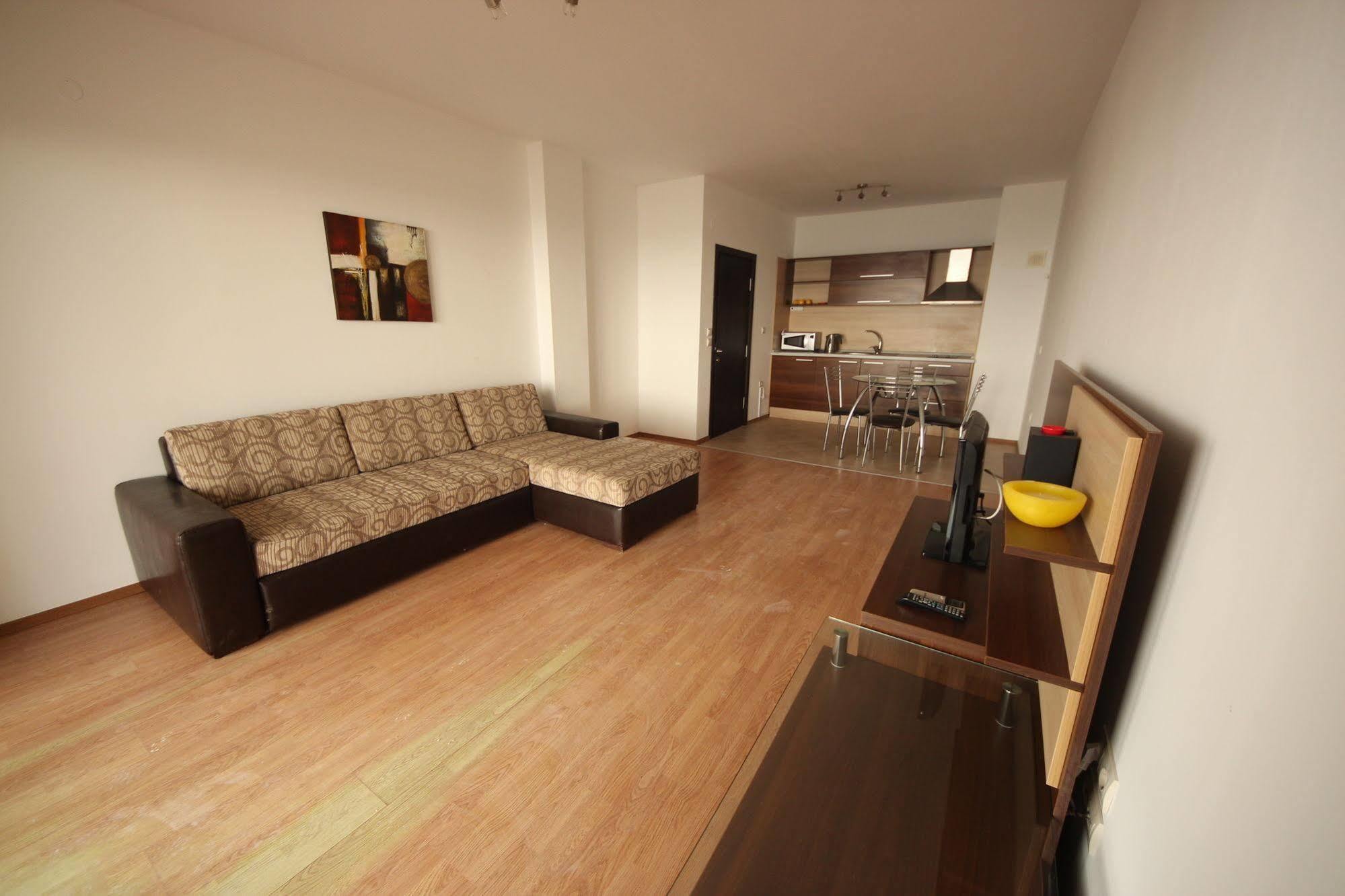 Menada Rocamar Apartments Tsarevo Buitenkant foto