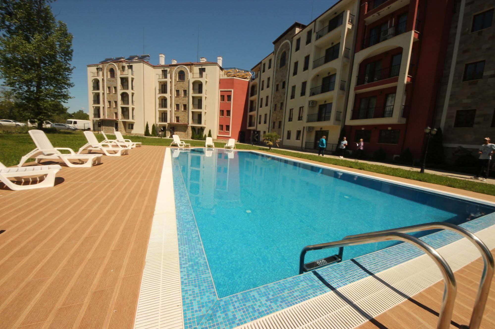 Menada Rocamar Apartments Tsarevo Buitenkant foto