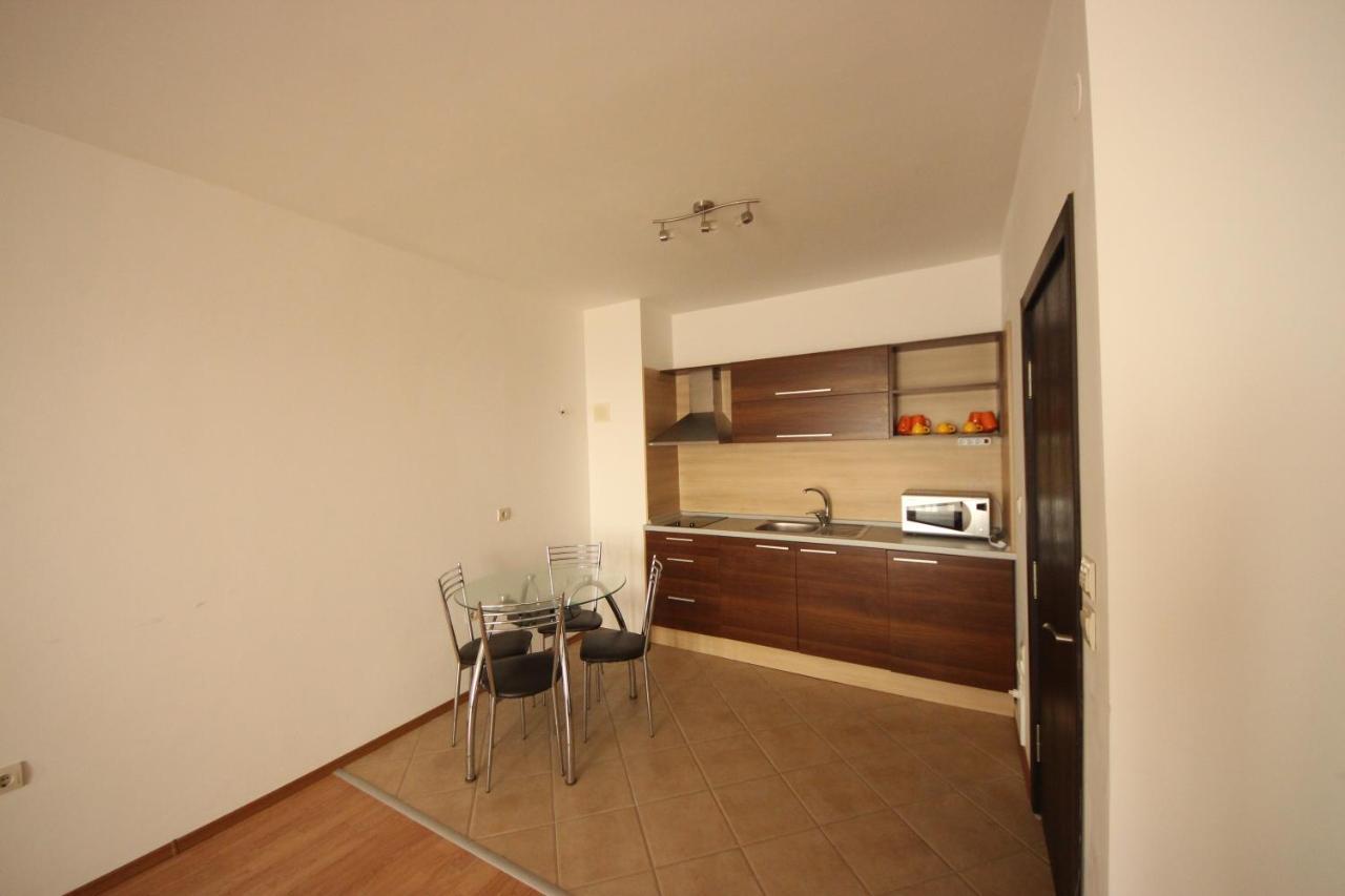 Menada Rocamar Apartments Tsarevo Buitenkant foto